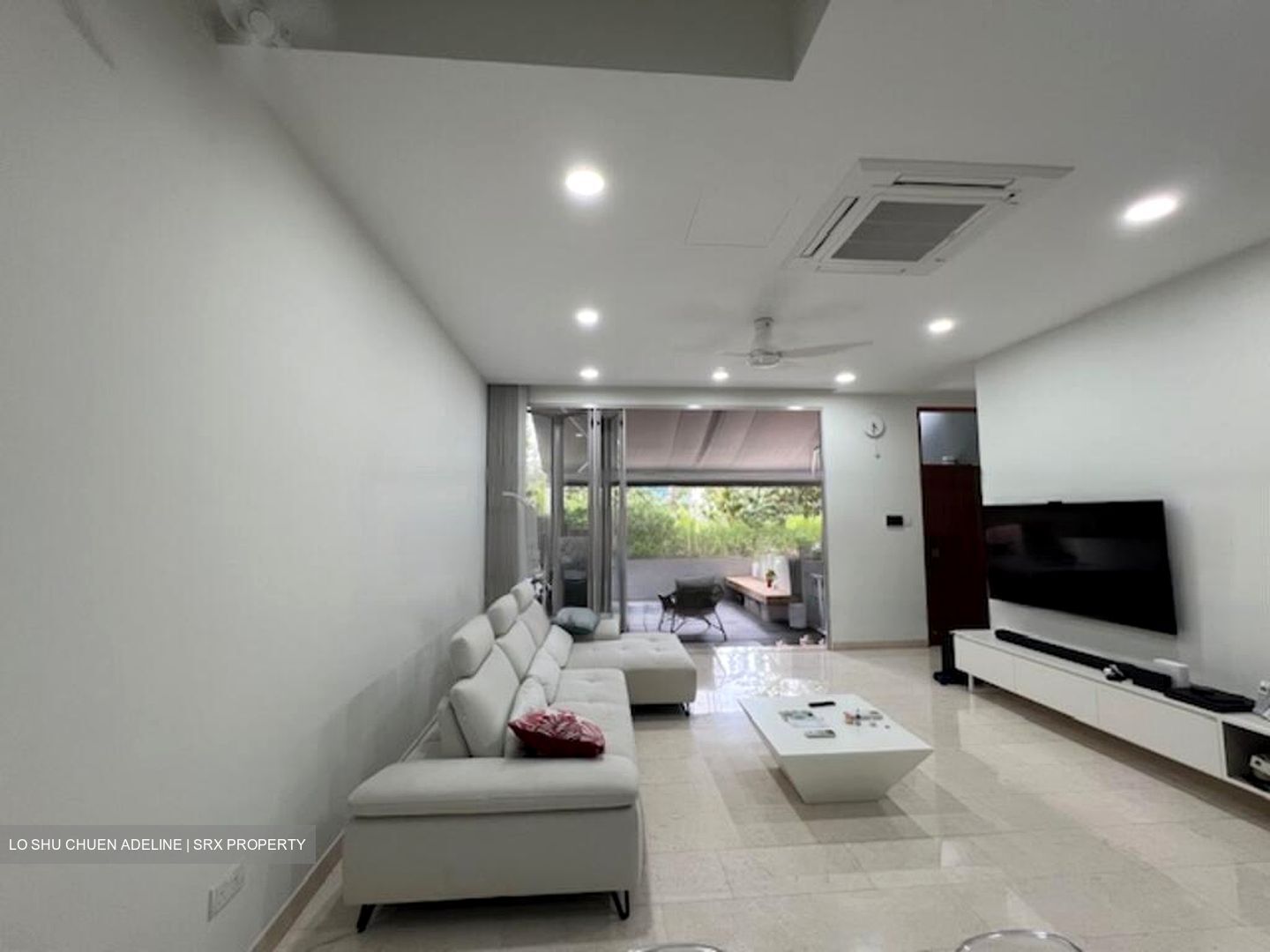 Delias (D18), Terrace #473422181